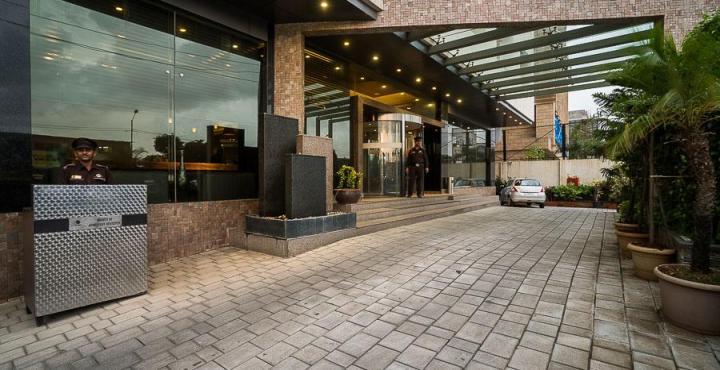 Hotel Suba International Sahar Road Mumbai Bagian luar foto